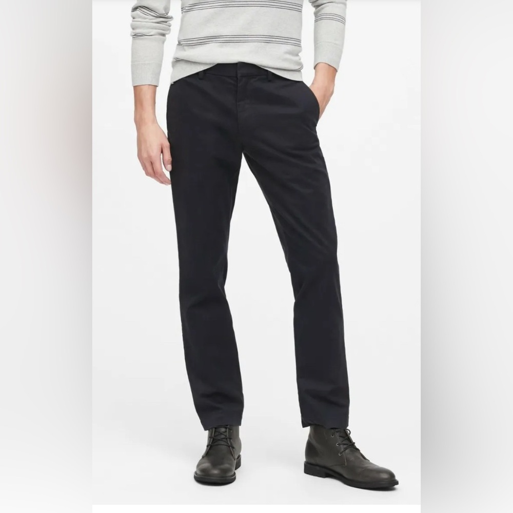 Banana Republic Aiden Slim Fit chinos, size 32 x 34, navy